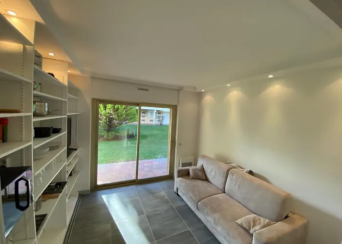 公寓 Situe Devant La 多维尔